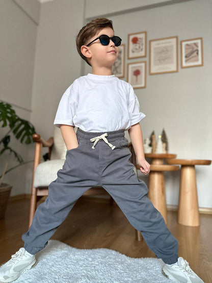 Erkek Çocuk Gabardin Jogger Pantolon – Elastik Bel – Şık ve Rahat Günlük Pantolon
