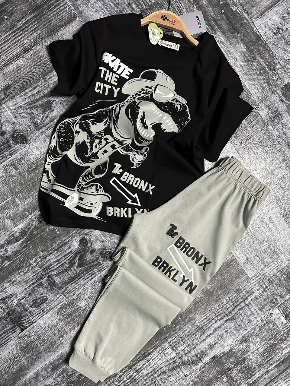 Erkek Çocuk Pijama Takımı – Bronx Dinozor Baskılı Alt Üst Takım